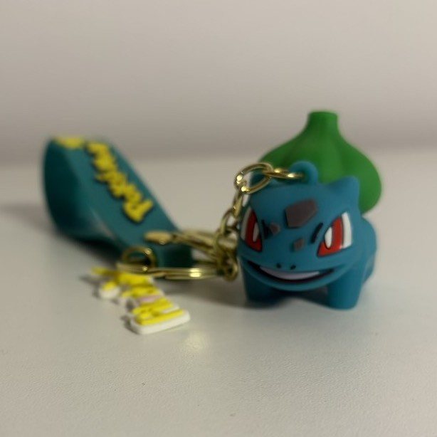 Gumowy brelok z paskiem - Bulbasaur z kolekcji Damiana Ślimaka, egzemplarz numer 14